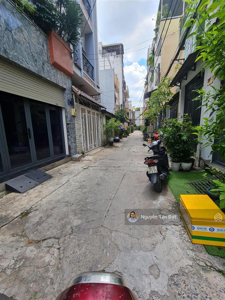 Nhà mới xây nguyễn đình chính 43.3m2 5 tầng, thang máy hẻm ô tô 6m  giáp q1, q3, sân bay 10,5 tỷ