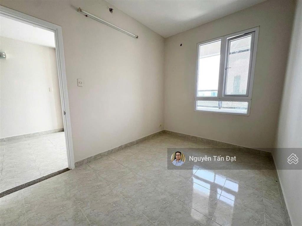 Chung cư nguyễn hữu cảnh 40m2, giáp q1, q2  ngay cầu thủ thiêm  chưa qua sử dụng  nhỉnh 3 tỷ
