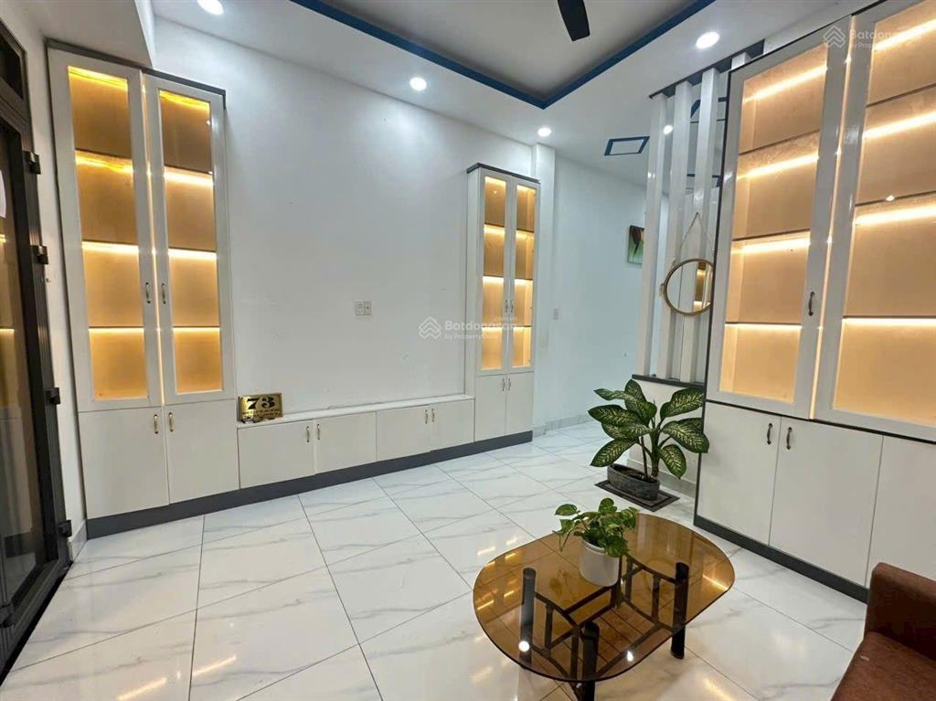 Nhà hậu giang 3pn 4x14 hẻm 4m thông 4,35 tỷ.