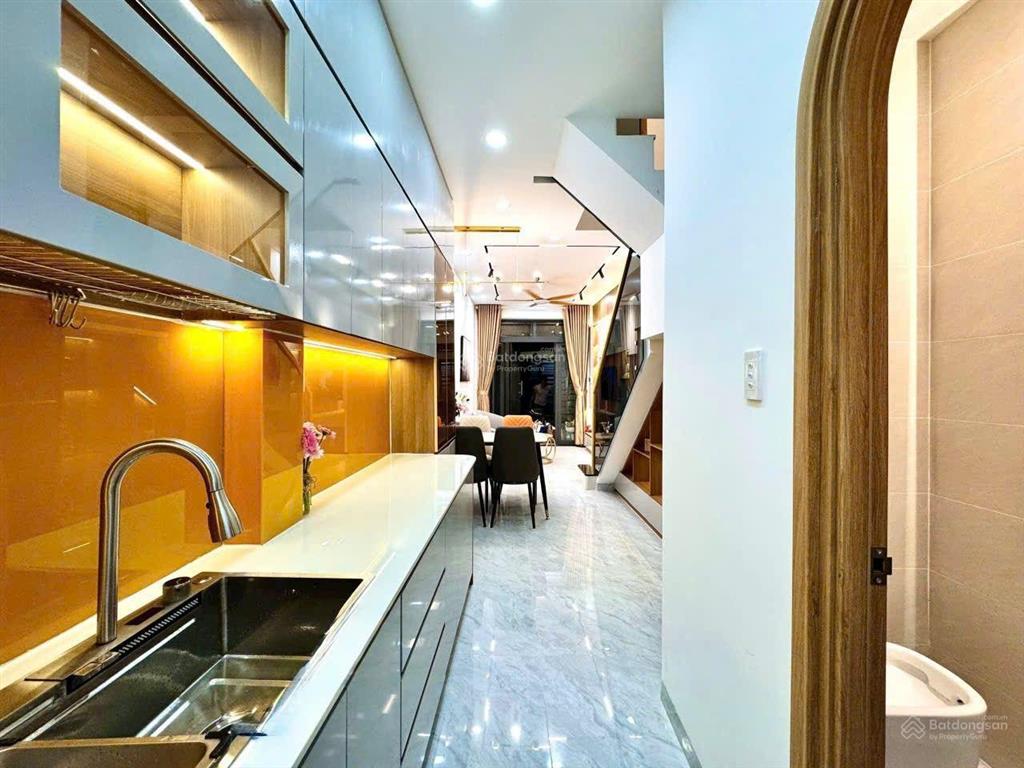 Nhà mới 48m2  2 tầng 3pn  phạm đình hổ  trung tâm hành chính q6  giá 4,2 tỷ thương lượng
