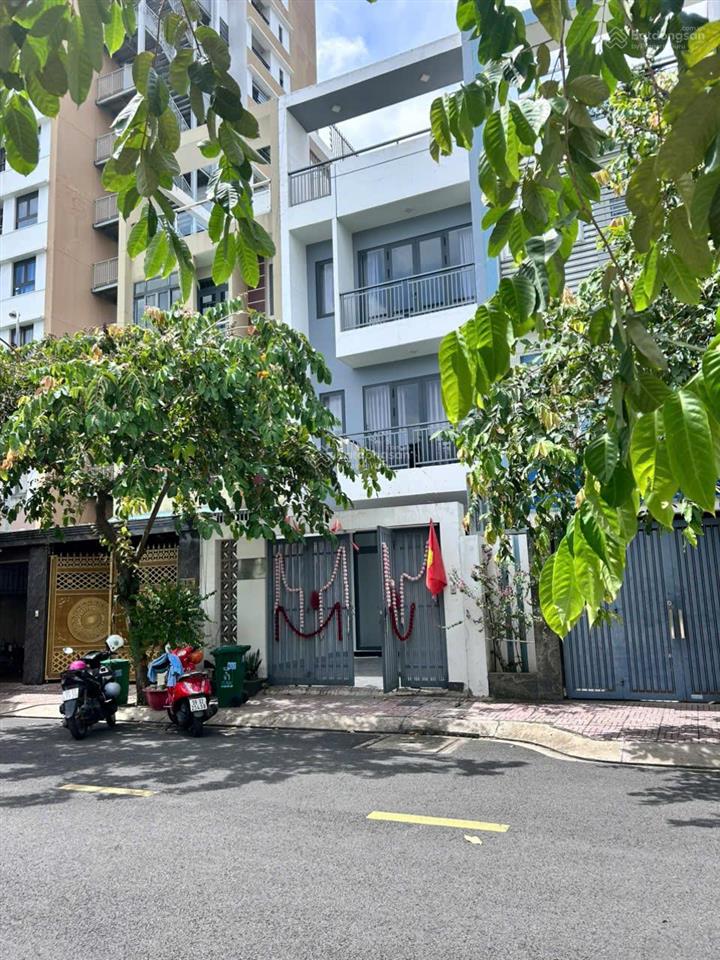 Cho thuê nhà 1 trệt 3 lầu cạnh cao đẳng công thương