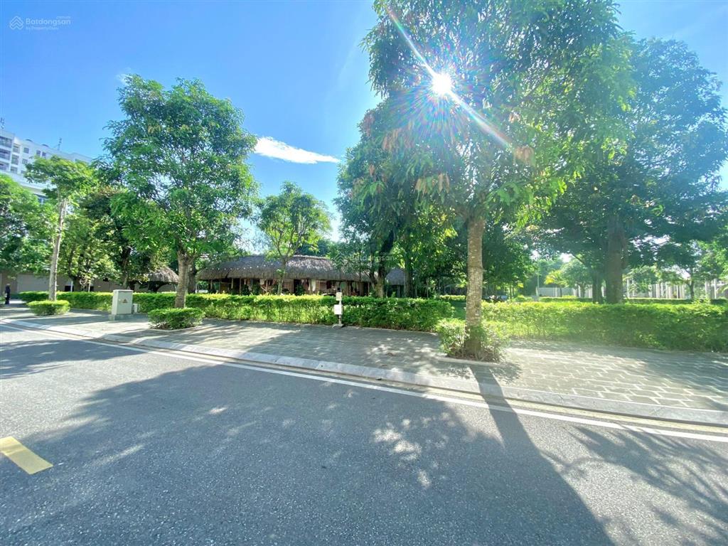 Chính chủ bán nhanh căn nhà 4 tầng kdt xuân hưng, view công viên. đường 17m