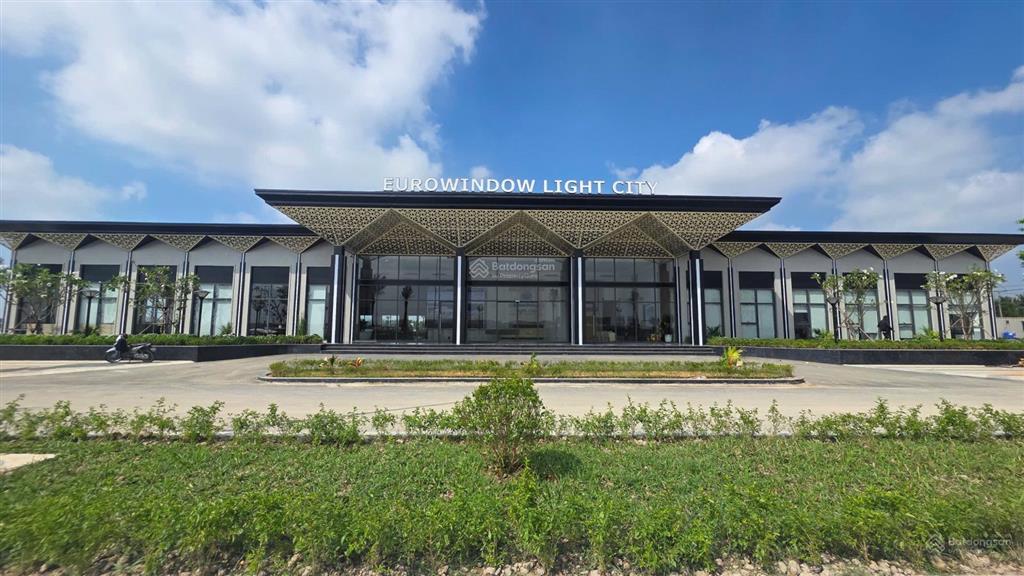 Chỉ 5,6 tỷ/căn nhà 4 tầng tại tp ánh sáng eurowindow light city. chiết khấu 17,5%