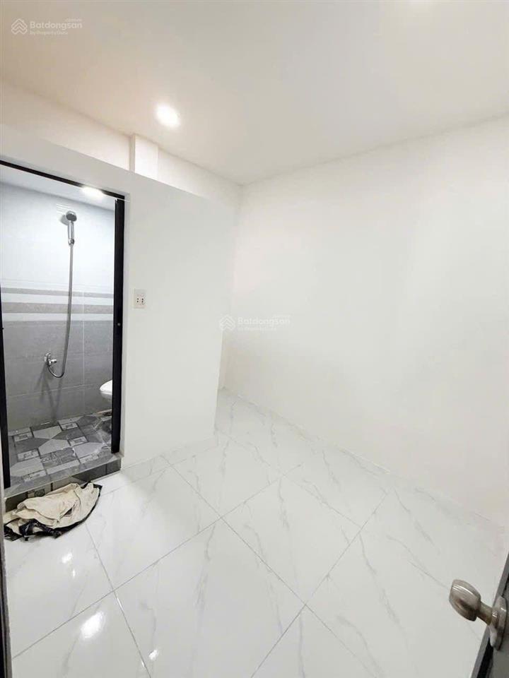 Cho thuê nhà trệt lầu hẻm lê văn lương quận 7