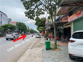 Bán lô liền kề sẵn nhà mới xây chưa qua sử dụng  tại mặt tỉnh lộ 293 thị trấn đồi ngô lục nam