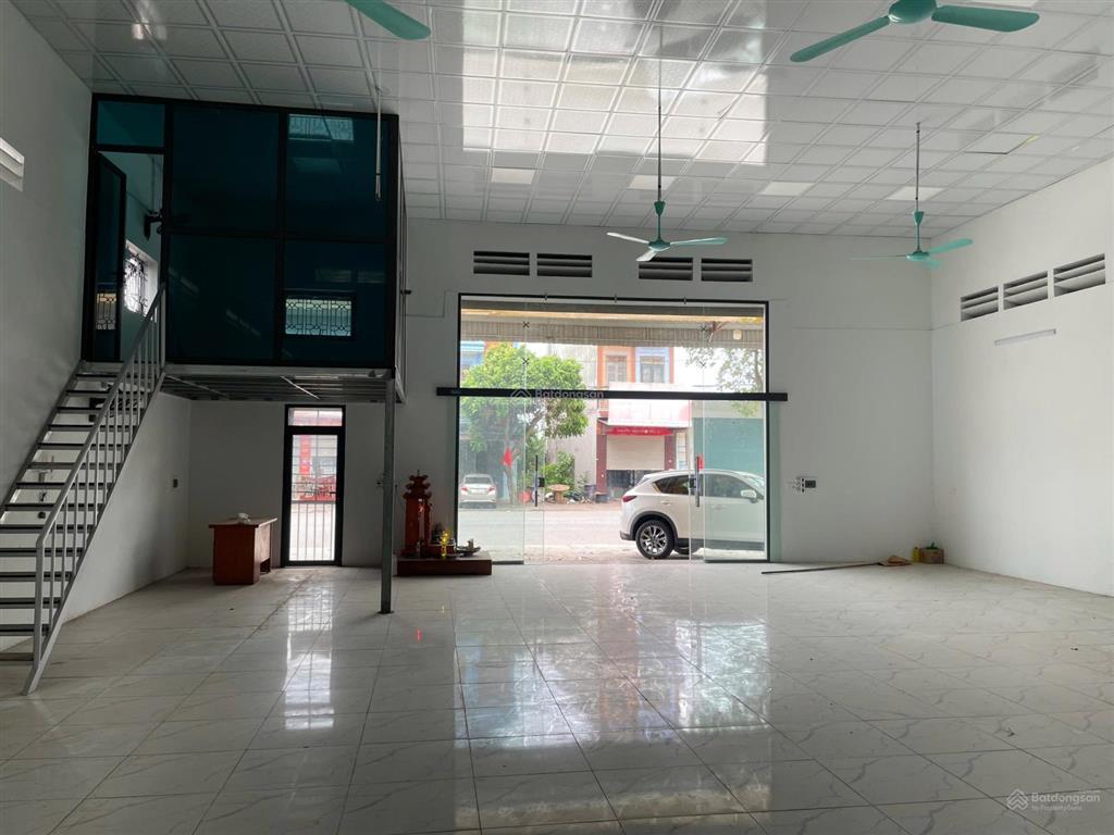 Bán lô liền kề sẵn nhà mới xây chưa qua sử dụng  tại mặt tỉnh lộ 293 thị trấn đồi ngô lục nam