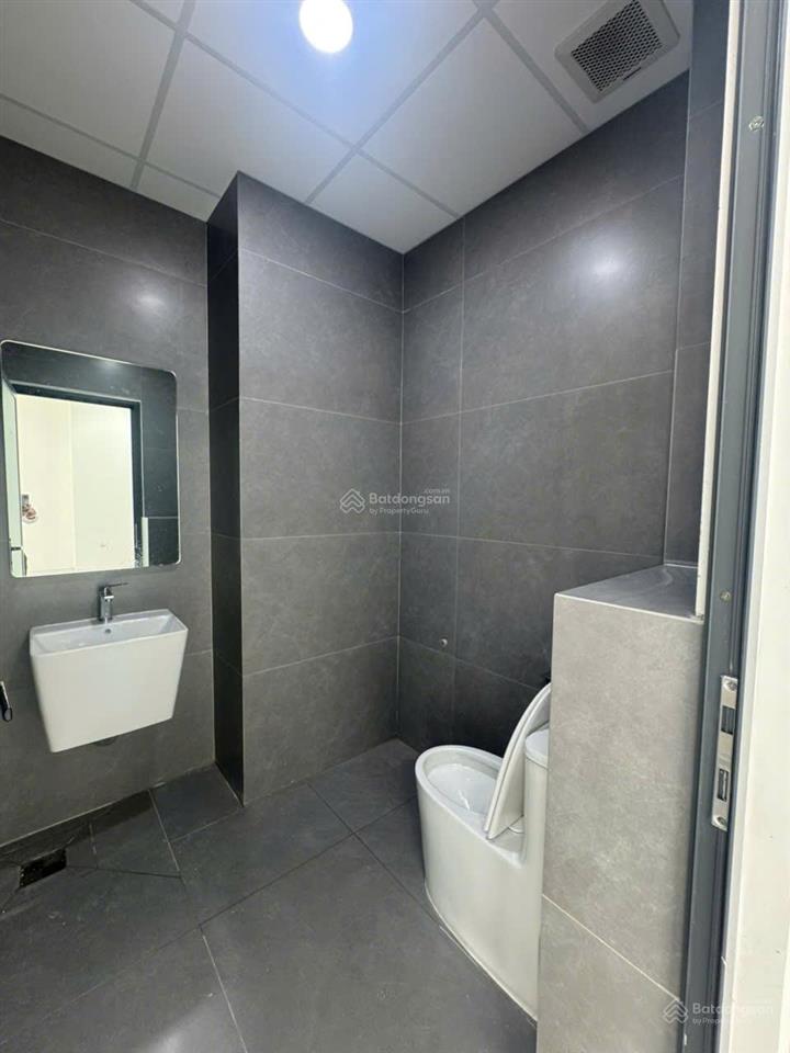 Nguyên căn mặt tiền đinh thị thi (9 x 21m),hệ thống điện năng lượng mặt trờinhà bao đẹp.