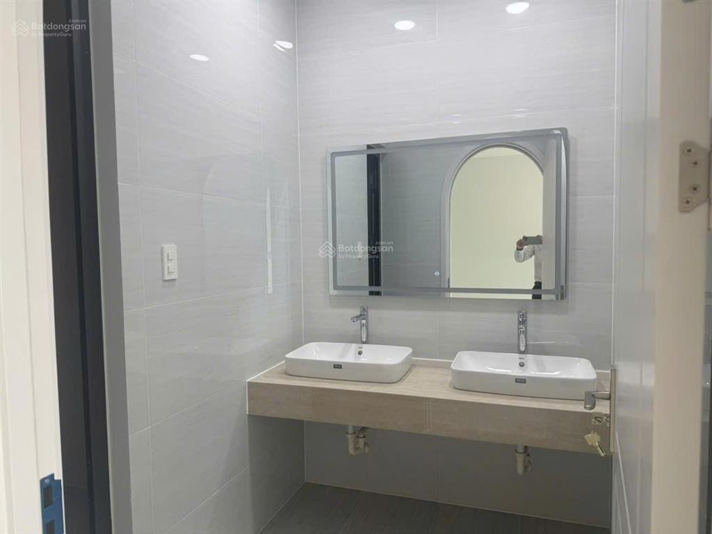 Nguyên căn mới 100%, hệ thống pccc chuẩn văn phòng(hầm + 5 tầng)