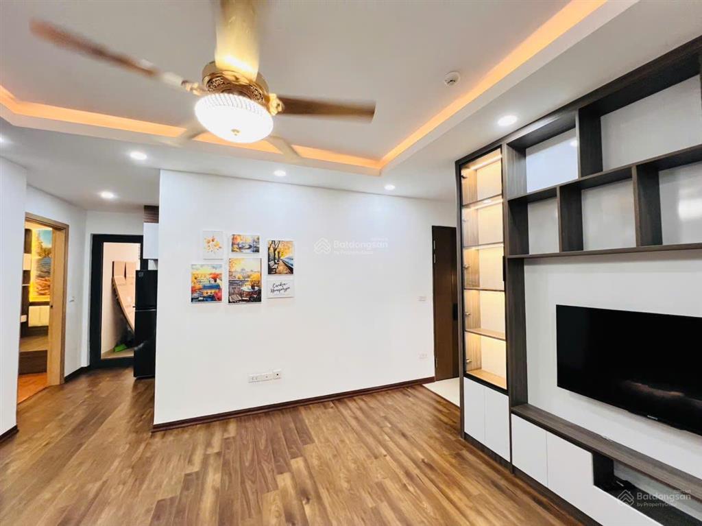 Chính chủ gửi bán căn hộ 118m, 3 ngủ chung cư n08b dịch vong, full nội thất, giá 12 tỷ