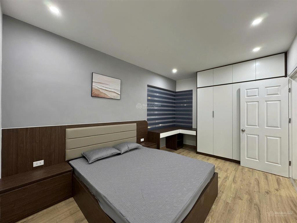 Chính chủ cần bán căn hộ 95m2, 3 ngủ chung cư c37 tố hữu, full nội thất, giá 8 tỷ