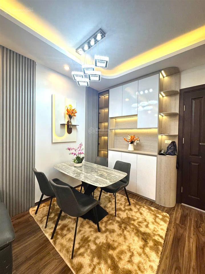 Chính chủ gửi bán căn hộ 80m , 2 ngủ chung cư pandora triều khúc, full nội thất, giá 7.5 tỷ