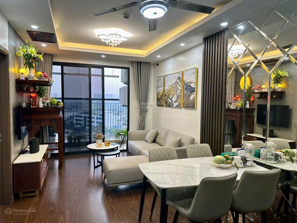 Chính chủ gửi bán căn hộ 77m, 2 ngủ chung cư five star kim giang, full nội thất, giá 7.3 tỷ