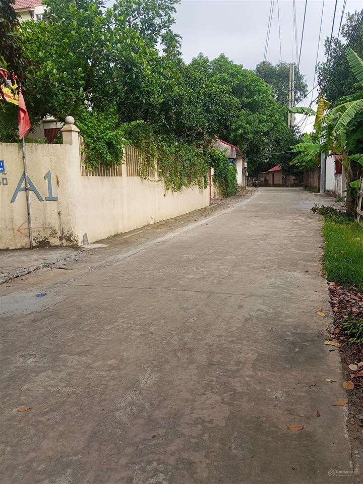 Chính chủ muốn bán lô góc 2 mặt tiền 86 m² cách thị trấn sóc sơn và trường đua ngựa 2 km.
