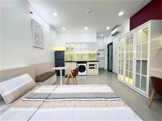 Căn hộ cao cấp full nội thất mới thang máy,hầm xe ngay vạn hạnh mall, cc kingdom, đh bku,hsu q10