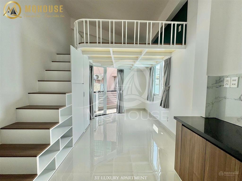 Phòng ban công  full nội thất  có máy giặt riêng  ngay cầu điện biên phủ, tháp đồng hồ đa kao