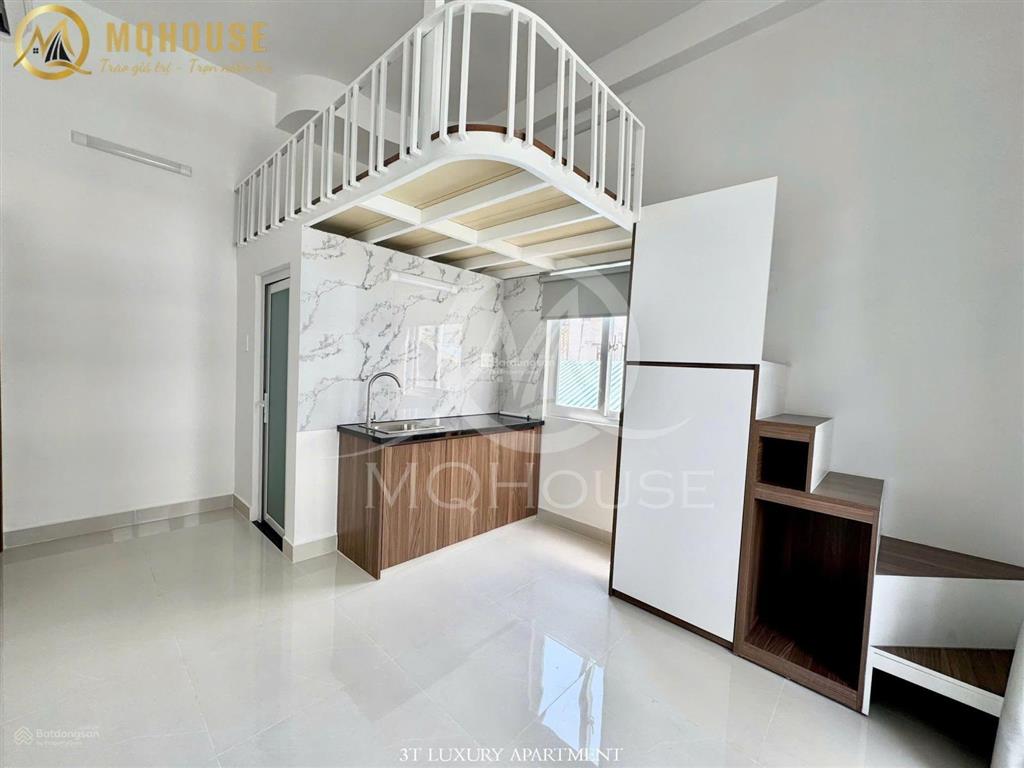 Phòng ban công  full nội thất  có máy giặt riêng  ngay cầu điện biên phủ, tháp đồng hồ đa kao