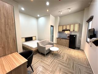 Căn hộ cửa sổ  thang máy  hầm xe  hẻm ô tô  ngay tòa nhà viettel, vòng xoay dân chủ