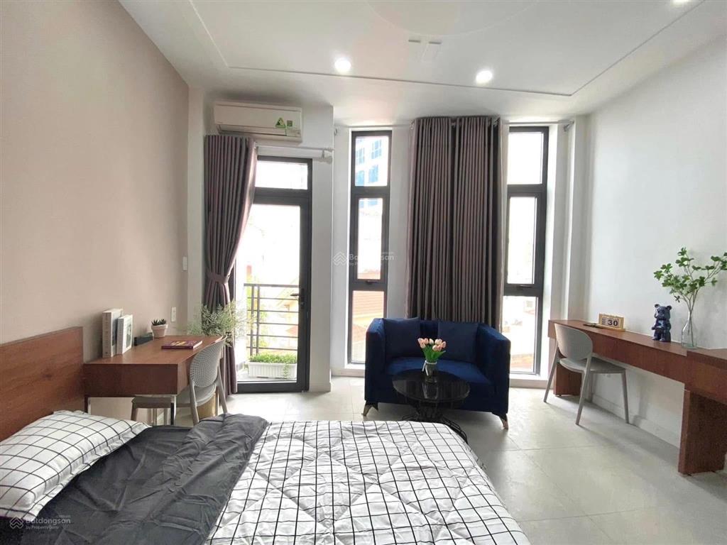 Căn hộ studio ban công, cửa sổ  bếp xa giường  full nội thất  ngay cầu lê văn sỹ