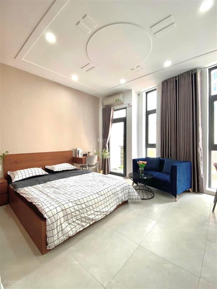 Căn hộ studio ban công, cửa sổ  bếp xa giường  full nội thất  ngay cầu lê văn sỹ