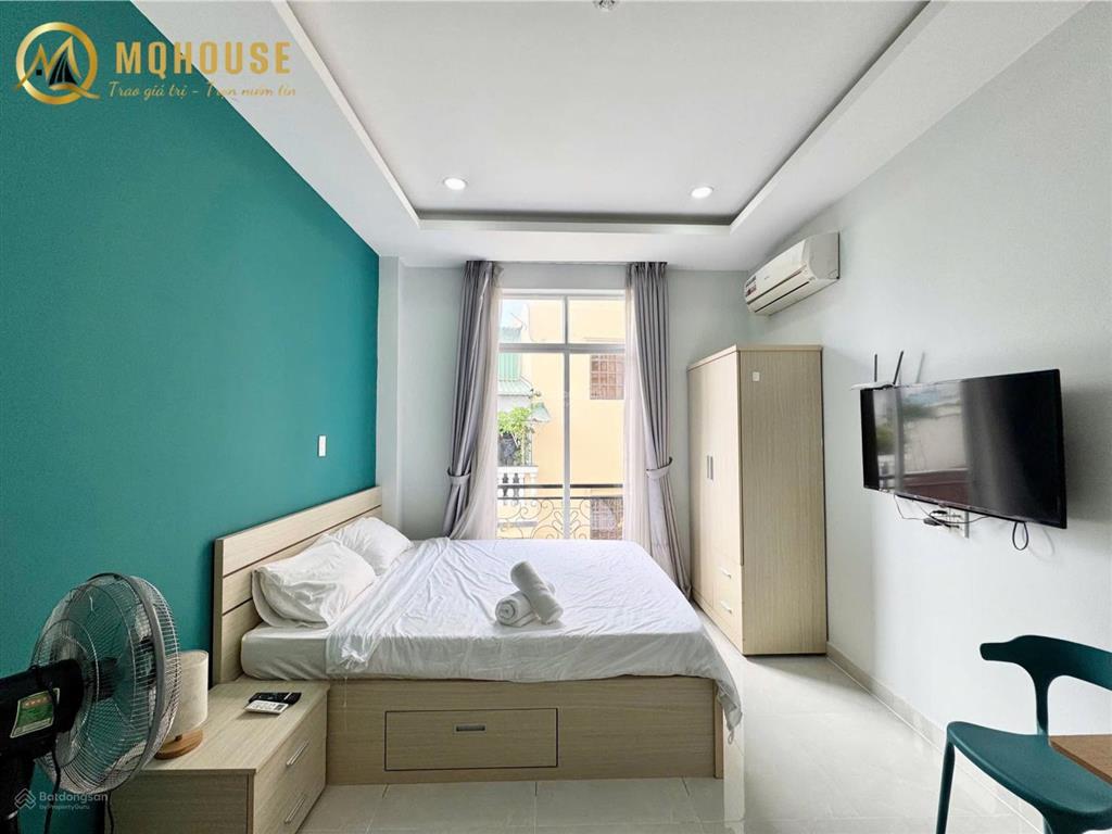 Căn phòng ban công lớn  full nội thất ngay gần cầu công lý, chùa vĩnh nghiêm