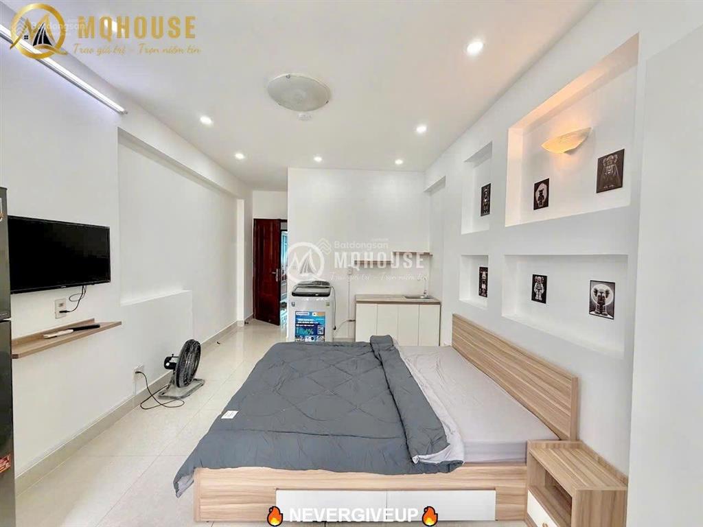 Khai trương dự án mới new 100%  ban công cửa sổ thoáng mát  ngay chợ trần hữu trang, lê văn sỹ
