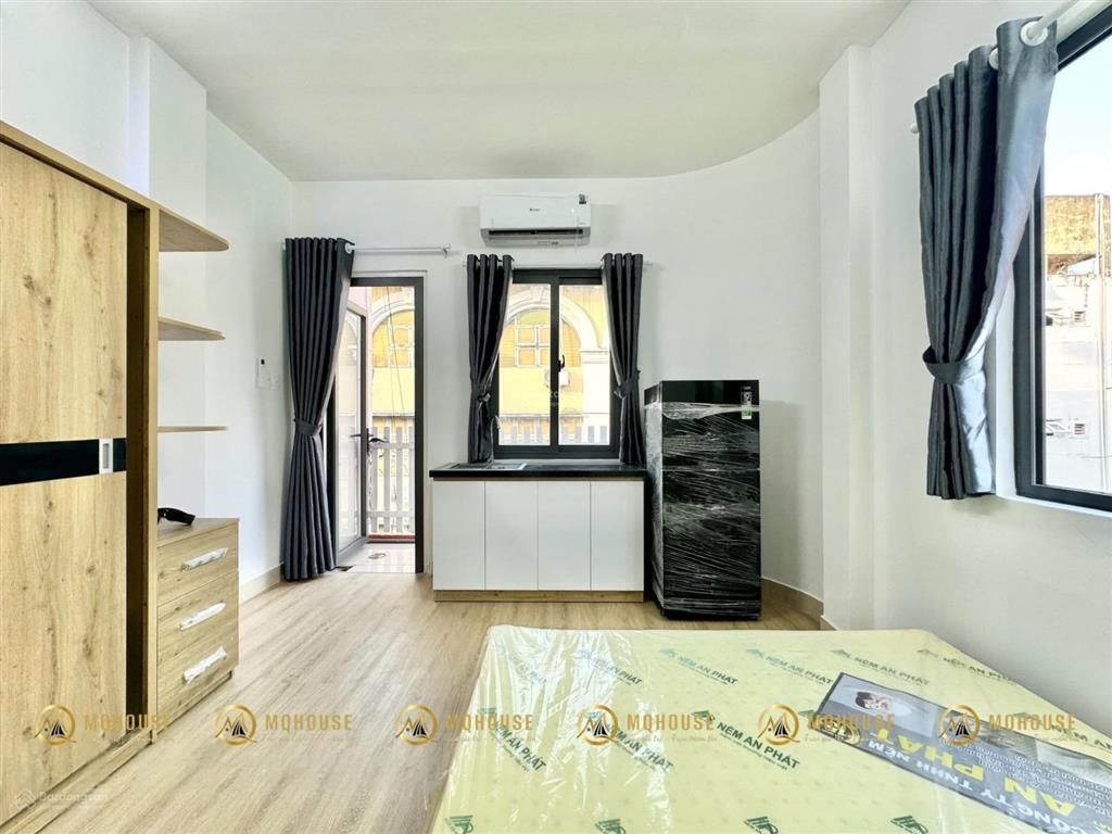Căn hộ studio  full nội thất  cửa sổ trời, ban công  ngay thảo cầm viên