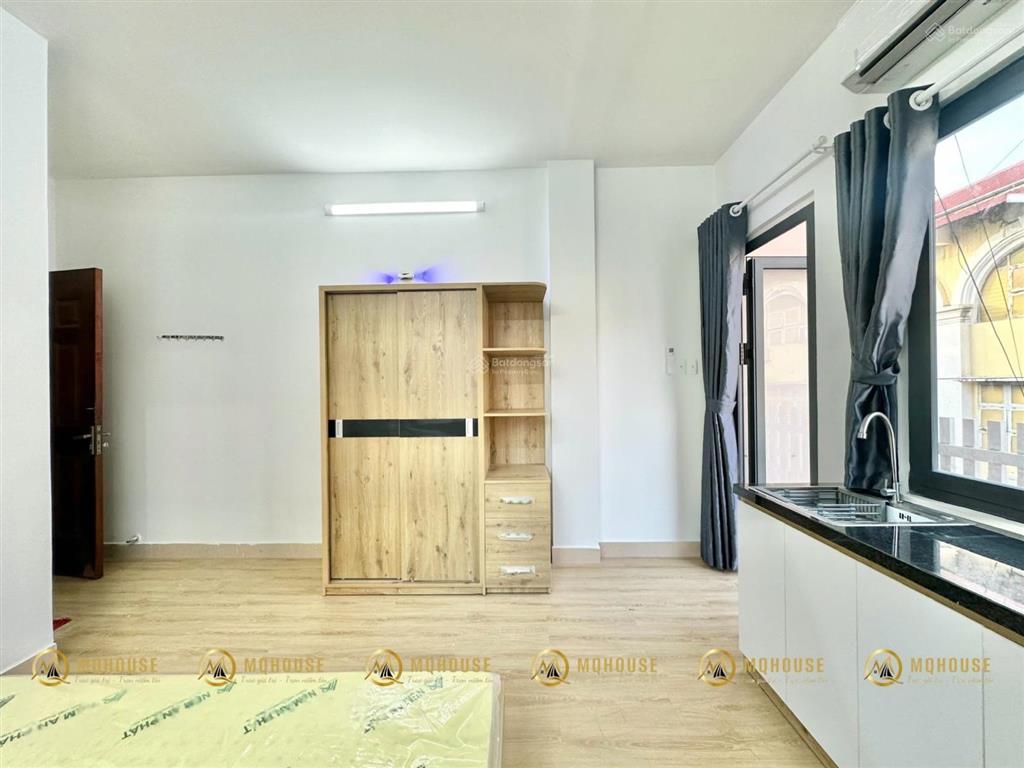 Căn hộ studio  full nội thất  cửa sổ trời, ban công  ngay thảo cầm viên
