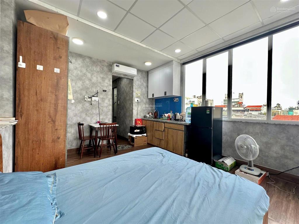 Căn hộ ban công lớnmáy giặt riêngthang máy,hầm xehẻm oto ngay cx đồng tiến,rivera park,hà đô q10
