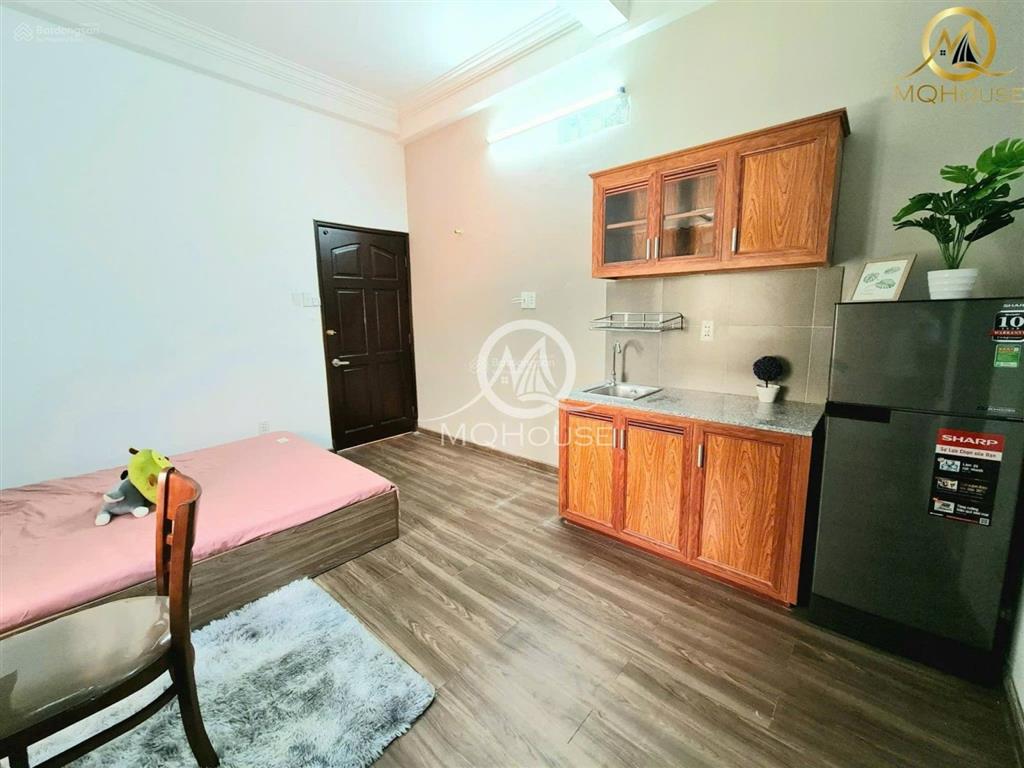Căn hộ cửa sổ thoángfull nội thấthẻm lớnngay chợ tân định, cầu kiệu,đh uehisb,kiến trúc,..q3