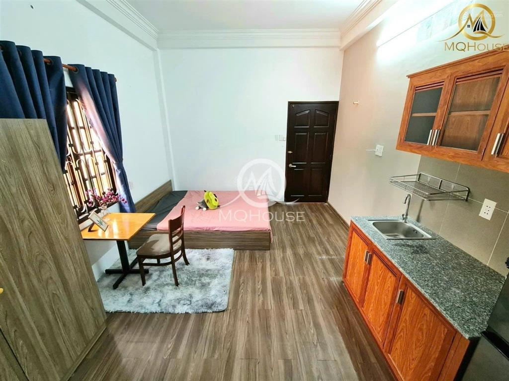 Căn hộ cửa sổ thoángfull nội thấthẻm lớnngay chợ tân định, cầu kiệu,đh uehisb,kiến trúc,..q3