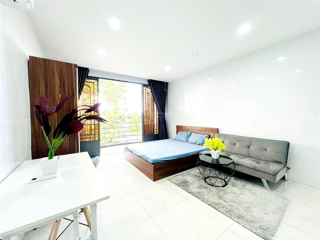 Căn hộ ban công  full nội thất  máy giặt riêng  ngay bờ kè hoàng sa  view bờ sông thoáng mát