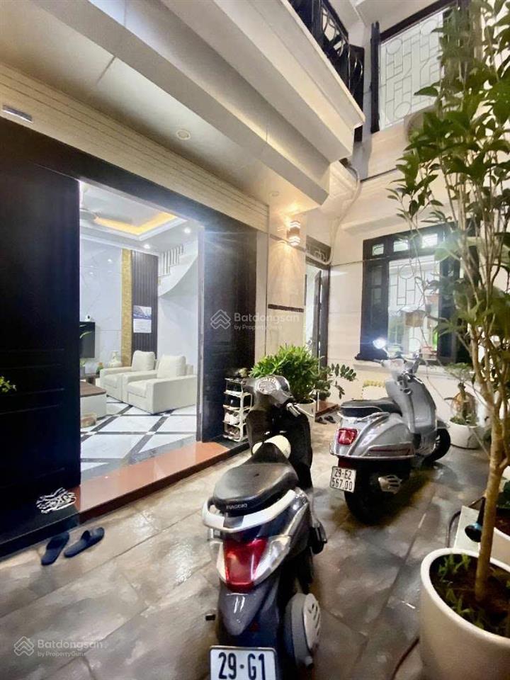 Bán nhà thụy khuê tây hồ, 43m2, 5 tầng, 2 thoáng, giá 8,7 tỷ, ở ngay đón tết