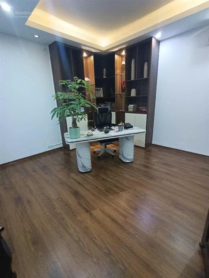 Bán nhà thụy khuê tây hồ, 43m2, 5 tầng, 2 thoáng, giá 8,7 tỷ, ở ngay đón tết