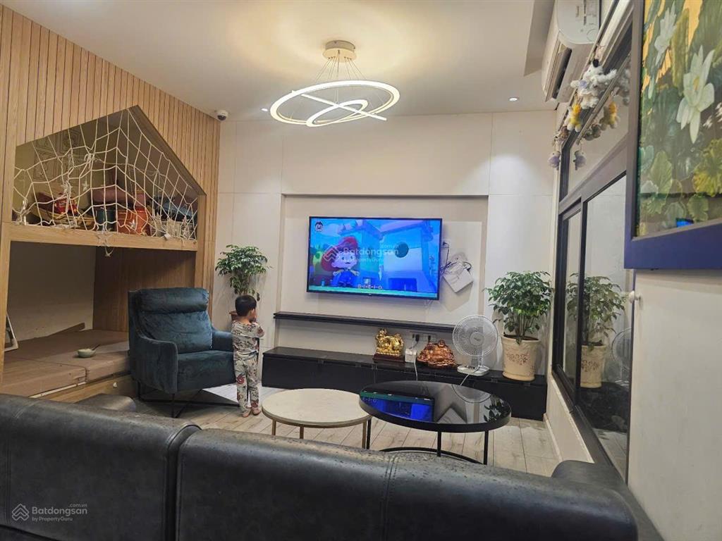 Bán nhà võng thị tây hồ 5 tầng thang máy ô tô tránh gần hồ tây mt 5.3m 20.5 tỷ