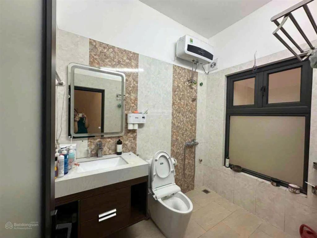 Bán nhà đẹp hoàng hoa thám tây hồ | nhà sát mặt phố di chuyển cực thuận tiện