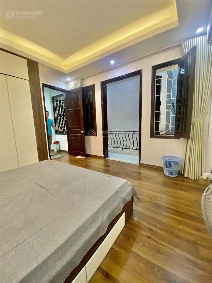 Chính chủ bán nhà hồ tây vị trí cực hiếm trong tầm tiền đi bộ ra hồ 35m2 5 tầng 8.7 tỷ