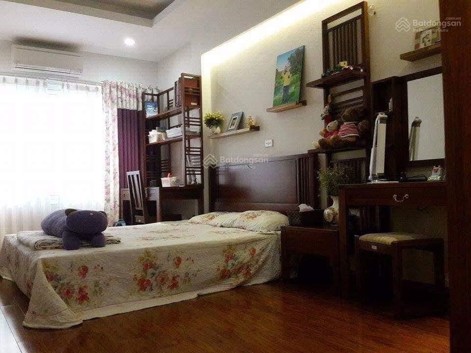 Bán nhà võng thị  tây hồ  70m  5 tầng  4,5m  giá chỉ 16 tỷ  không quy hoạch  cực hiếm