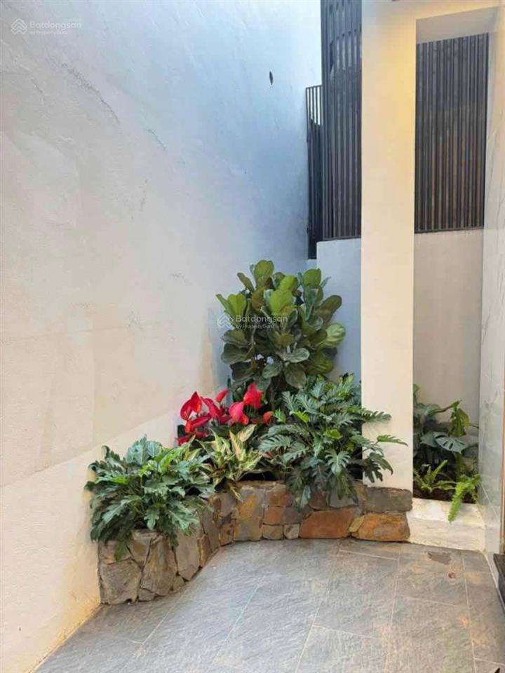 Bán nhà đẹp lạc long quân  tây hồ  72m  giá 15,8 tỷ  full nội thất cao cấp  thoáng trước sau