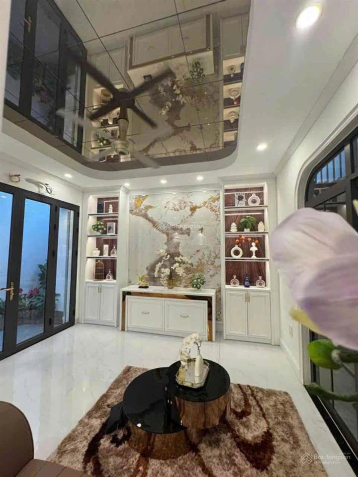 Bán nhà đẹp lạc long quân  tây hồ  72m  giá 15,8 tỷ  full nội thất cao cấp  thoáng trước sau