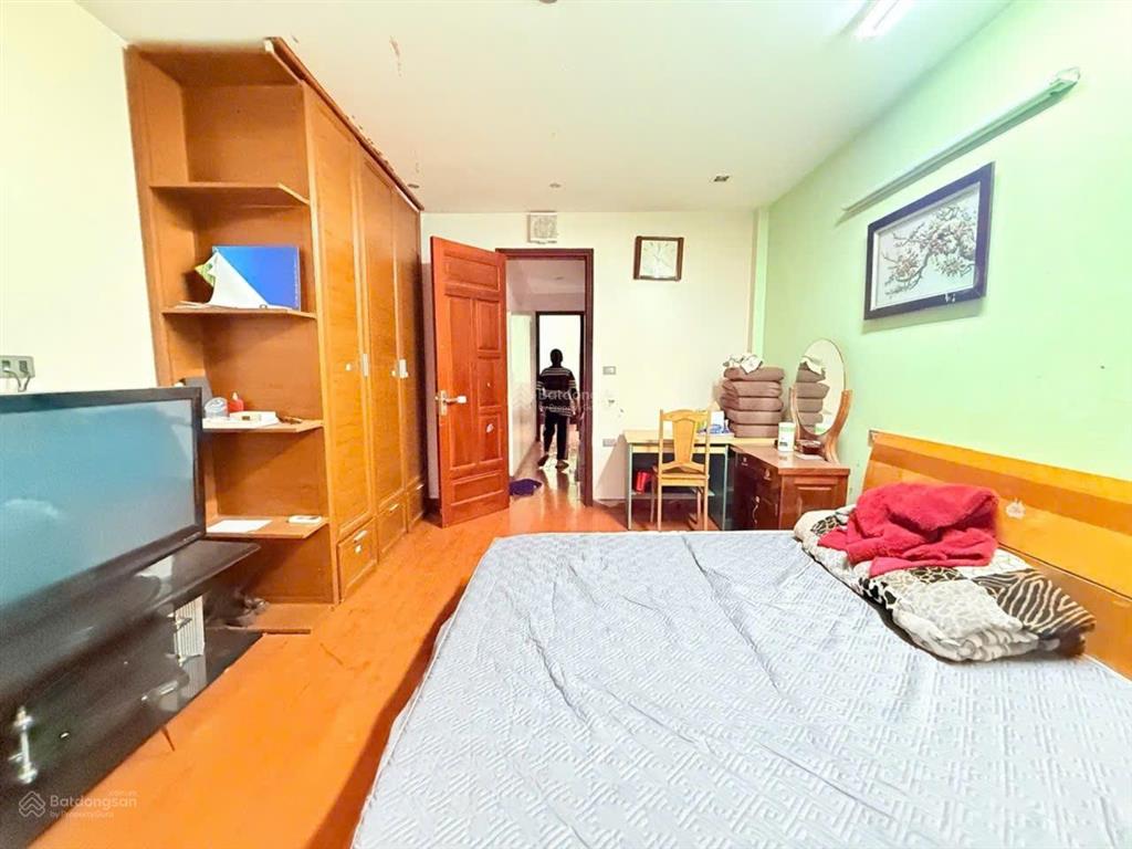 Bán nhà võ chí công tây hồ nhà đẹp 4 tầng ô tô tránh cách 25m ô chờ thang máy