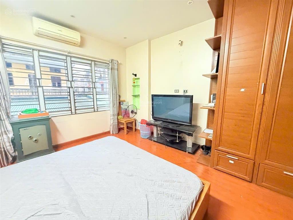 Bán nhà võ chí công tây hồ nhà đẹp 4 tầng ô tô tránh cách 25m ô chờ thang máy