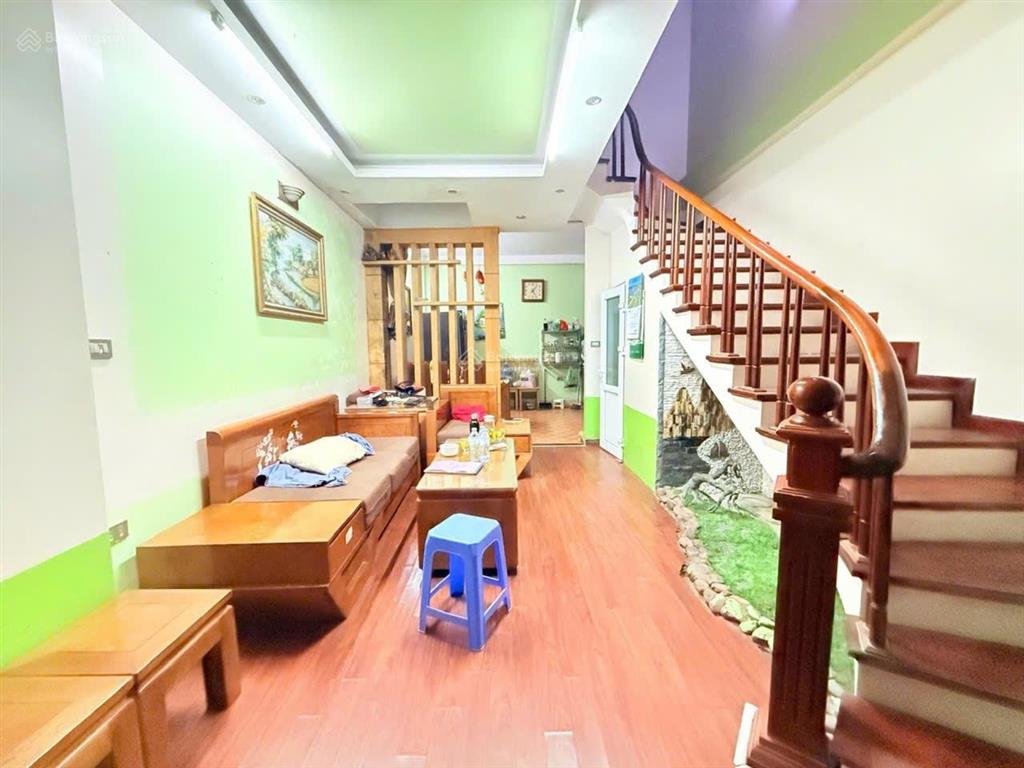 Bán nhà võ chí công tây hồ nhà đẹp 4 tầng ô tô tránh cách 25m ô chờ thang máy