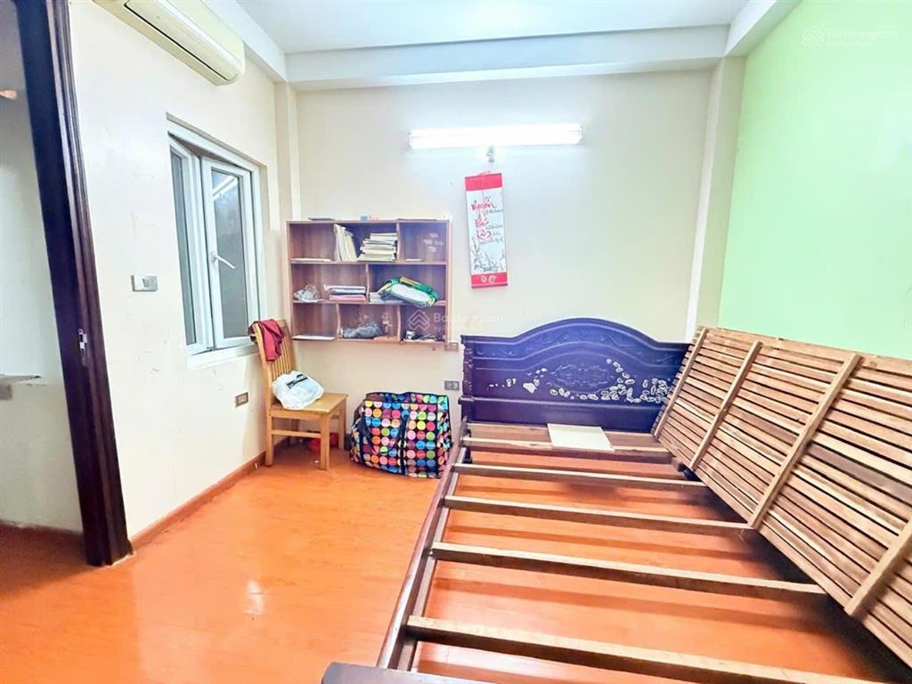 Bán nhà võ chí công tây hồ nhà đẹp 4 tầng ô tô tránh cách 25m ô chờ thang máy
