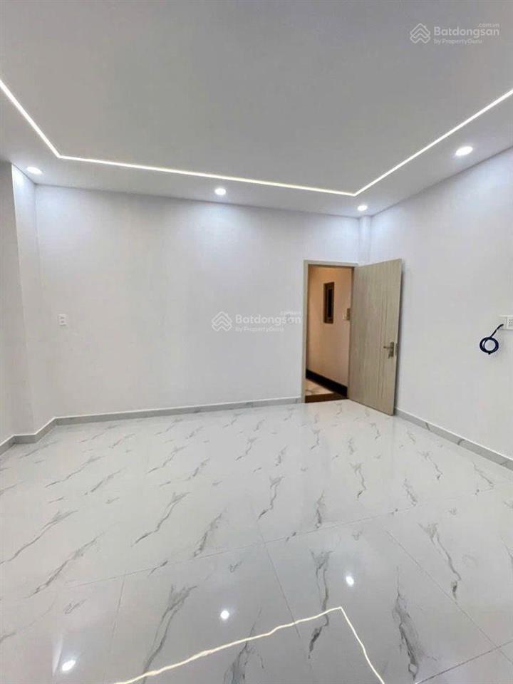 Nhà mới đẹp bình tân ngang bề thế 5m 4 tầng 68m2 4 pn 5wc hẻm 5m 7,1 tỉ giáp q.6, tân phú.