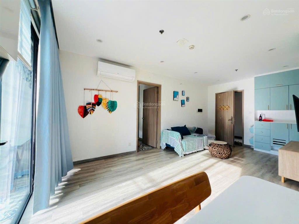 Giảm giá bán nhanh 3pn+ origami 92m², sổ hồng sẵn, nội thất đẹp giá chỉ 4tỷ45 vinhomes grand park