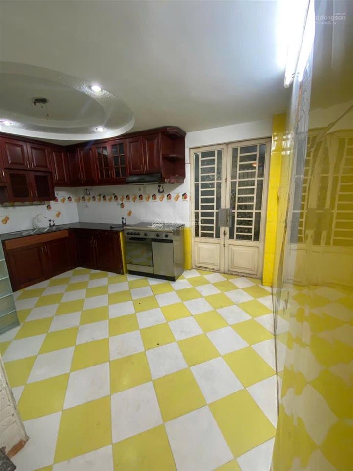 Nhà bán hẻm 3m 66,68m² ngang lớn 5,7m 4 tầng phù hợp ở cho thuê lê văn sỹ, nhiêu lộc q3 cũ tphcm