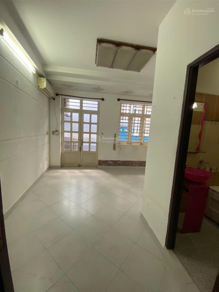 Nhà bán hẻm 3m 66,68m² ngang lớn 5,7m 4 tầng phù hợp ở cho thuê lê văn sỹ, nhiêu lộc q3 cũ tphcm