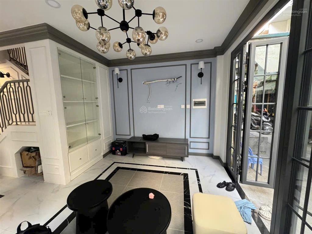 Bán nhà mới 100%, nguyễn cảnh chân q1 (sáp nhập võ văn kiệt) 5 tầng, ngang hiếm 10m giá 16.2tỷ