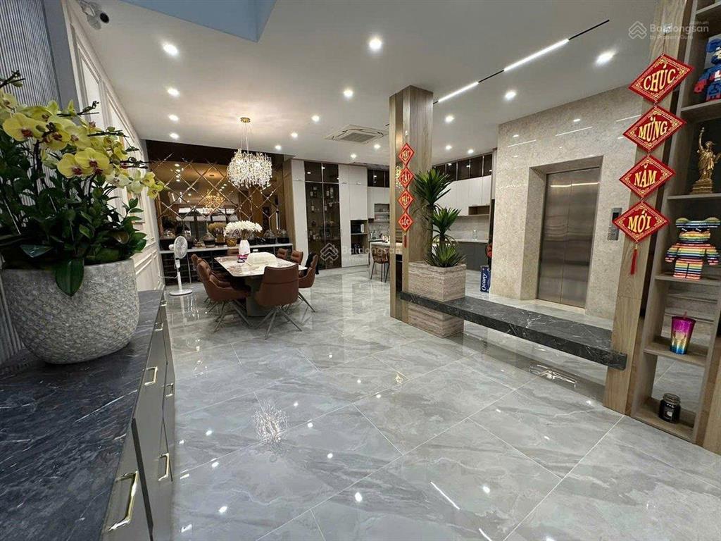 Bán nhà diện tích lớn hẻm ôtô, nguyễn chí thanh quận 5 tp hcm 149,9 m2 4tầng ngang rộng 8m, 45tỷ tl