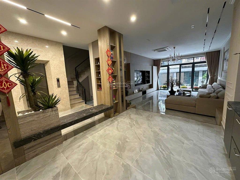 Bán nhà diện tích lớn hẻm ôtô, nguyễn chí thanh quận 5 tp hcm 149,9 m2 4tầng ngang rộng 8m, 45tỷ tl